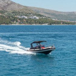 aquamaxb23f-split-trogir-rib