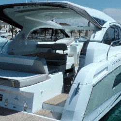 Jeanneau-Leader36-Motor-Boat-Trogir-6pax