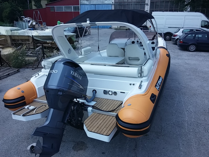 aquamaxb27f-split-trogir-rib