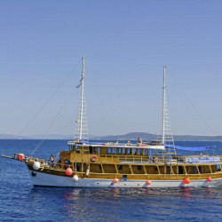 Aneta 15 cabins 32 pax Trogir 19