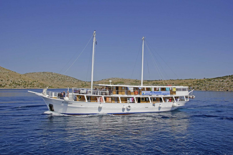 Kazimir 15 cabins 36 pax Zadar 3