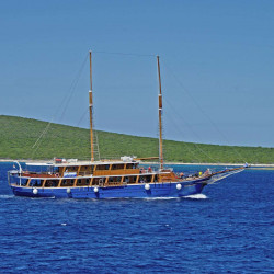 Kruna Mora 16 cabins 35 pax Zadar 4