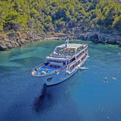 Mystic 19 cabins 40 pax Trogir 12