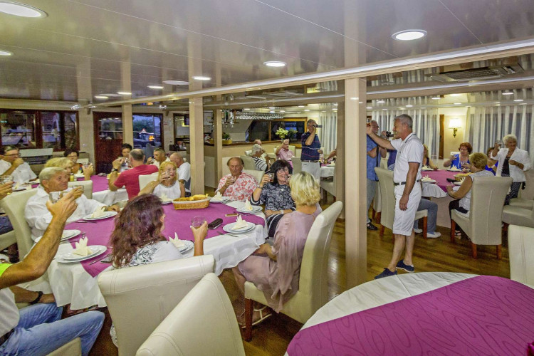 Mystic 19 cabins 40 pax Trogir 80