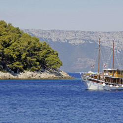 Orkan 10 cabins 20 pax Trogir 4