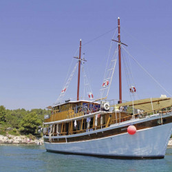 Orkan 10 cabins 20 pax Trogir 7