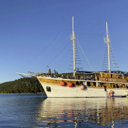 Otac Ivan 17 cabins 3 pax Trogir 20