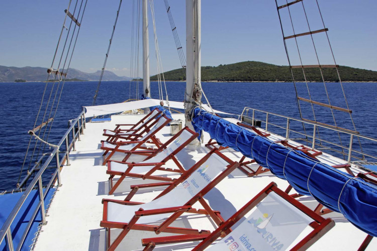 Otac Ivan 17 cabins 3 pax Trogir 29