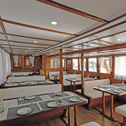 Otac Ivan 17 cabins 3 pax Trogir 35