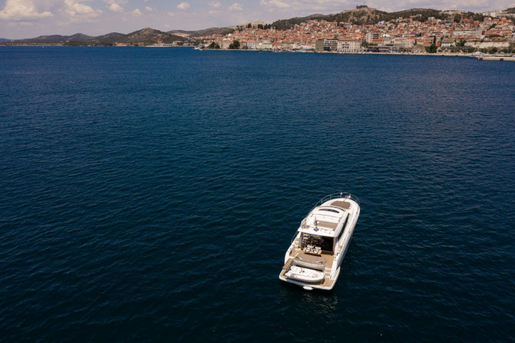 Prestige 550S Atonika 7pax Sibenik motor yacht 5