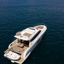 Prestige 550S Atonika 7pax Sibenik motor yacht 6