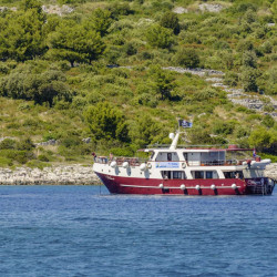 Vilma 13 cabins 28 pax trogir 18