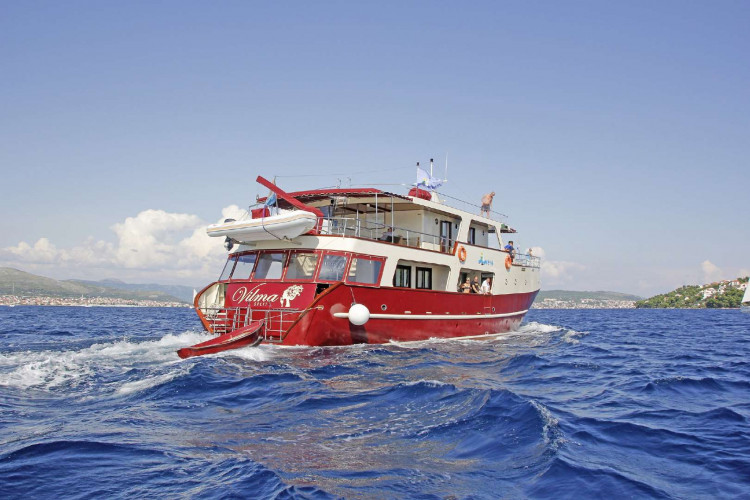 Vilma 13 cabins 28 pax trogir 8