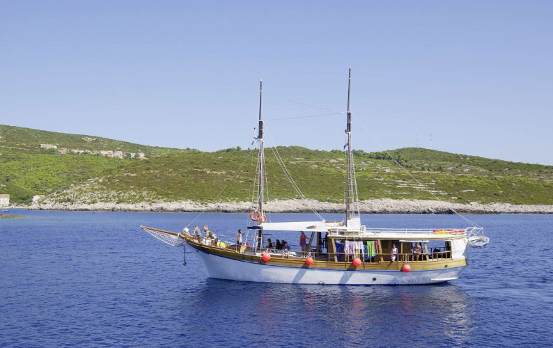 MS Zelenbor, Rijeka, 13 pax, 6 cabins