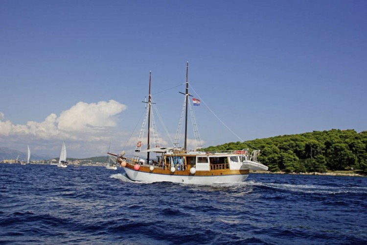 MS Zelenbor, Rijeka, 13 pax, 6 cabins