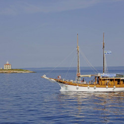 MS Zelenbor, Rijeka, 13 pax, 6 cabins