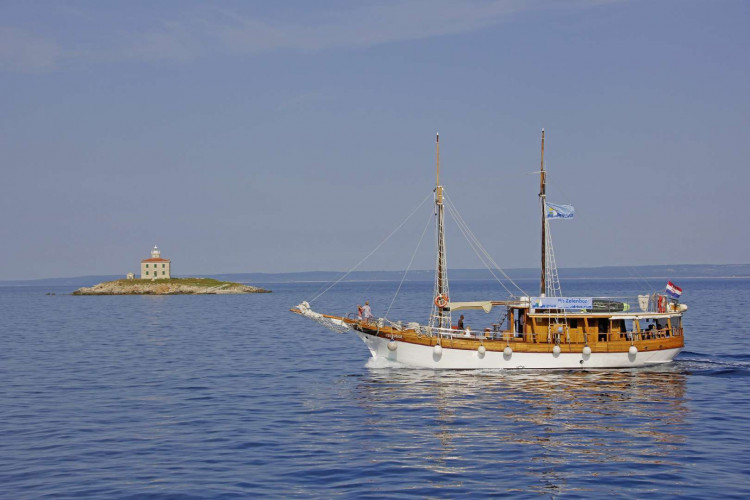 MS Zelenbor, Rijeka, 13 pax, 6 cabins