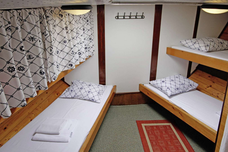 MS Zelenbor, Rijeka, 13 pax, 6 cabins