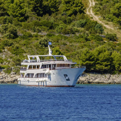 azzurro 19 cabins 40 pax trogir 2