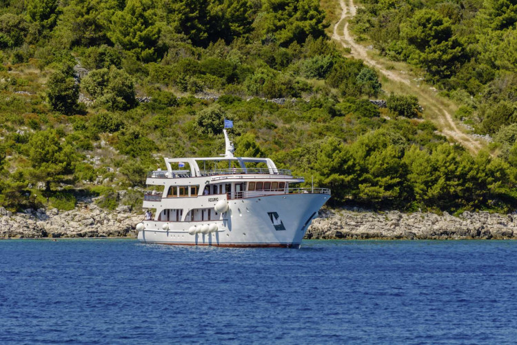 azzurro 19 cabins 40 pax trogir 2