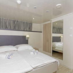 azzurro 19 cabins 40 pax trogir 28