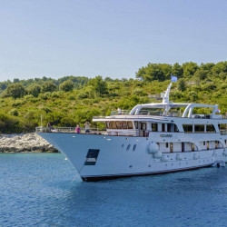 azzurro 19 cabins 40 pax trogir 8