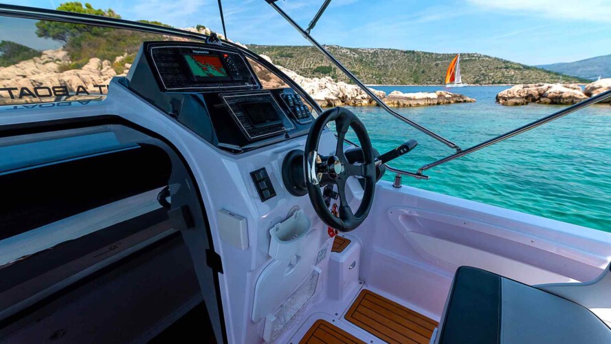 ranieri shadow22 trogir 8pax speedboat 2