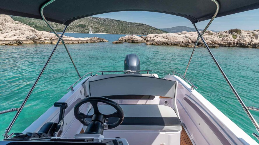 ranieri shadow22 trogir 8pax speedboat 4